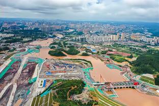 队记：国王将基根-穆雷视为建队基石 不会将其纳入交易讨论